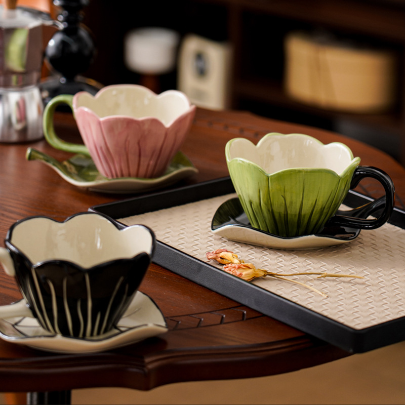 Coffee Leaves Tea - 불규칙한 손으로 그린 ​​커피 컵 접시