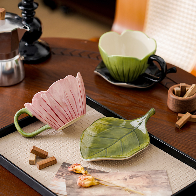 불규칙한 손으로 그린 ​​커피 컵 접시 세트 절묘한 사 - Coffee Leaves Tea 리뷰 및 가격