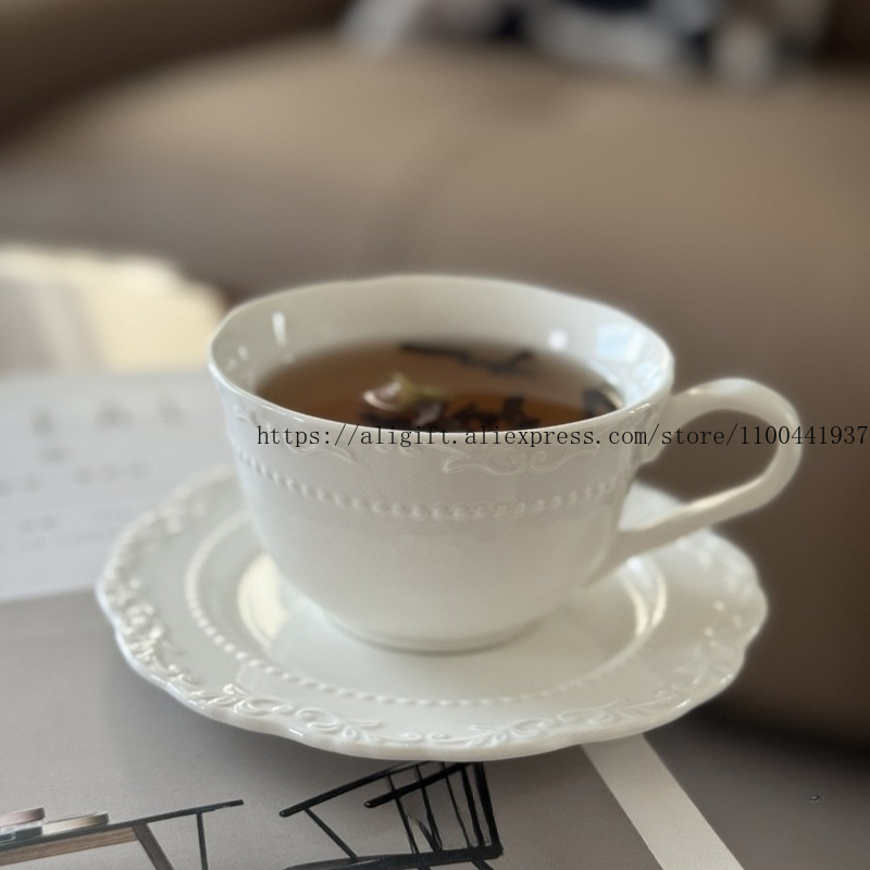 프렌치 라이트 럭셔리 양각 꽃무늬 커피 컵과 접시 세트 - Tea Coffee Pot Set 리뷰 및 가격